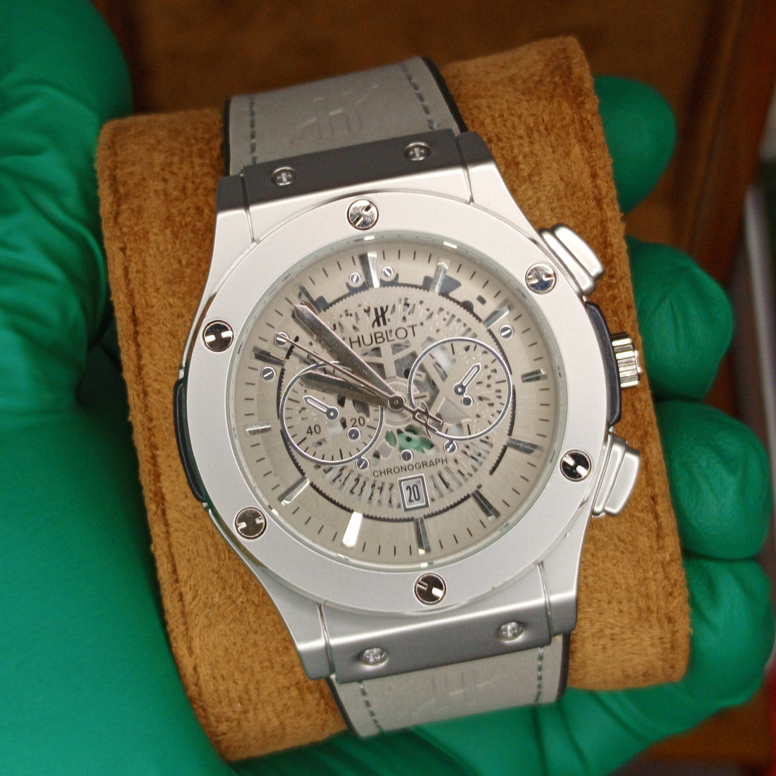 Hublot Chrono Titanium – Grey Alligator/Calfskin Strap Edition