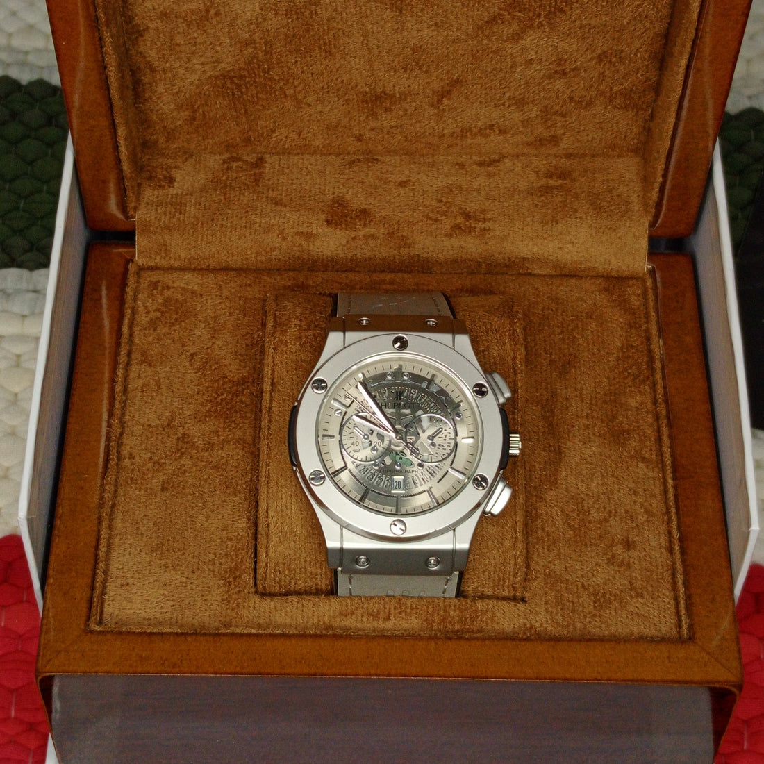 Hublot Chrono Titanium – Grey Alligator/Calfskin Strap Edition